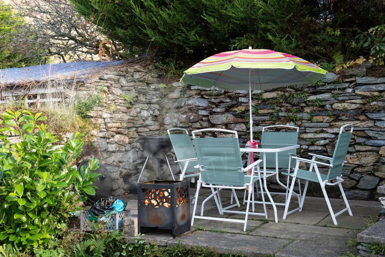 Homely Cottage With Garden And Mountain-View Blaenau Ffestiniog Esterno foto